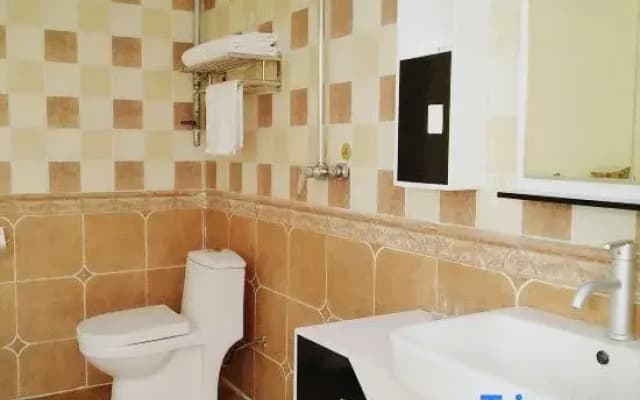 Yongji Lijing Holiday Hotel