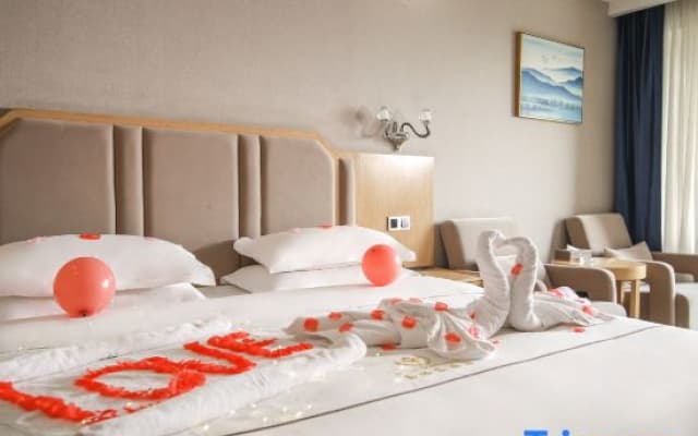 Yinchuan Yulin East Hotel (Ningxia University Helanshan Campus High-speed Railway Station Branch)