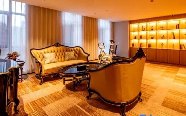 Yuzhou Xidi Hotel（Yuzhou Municipal Government East Business Pedestrian Street Store）