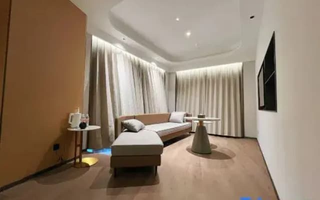 Pingliang Sports Park Hotel
