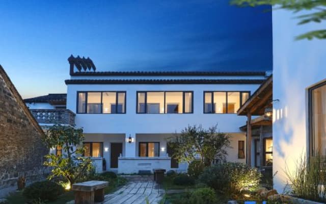 Jiujianfang B&B