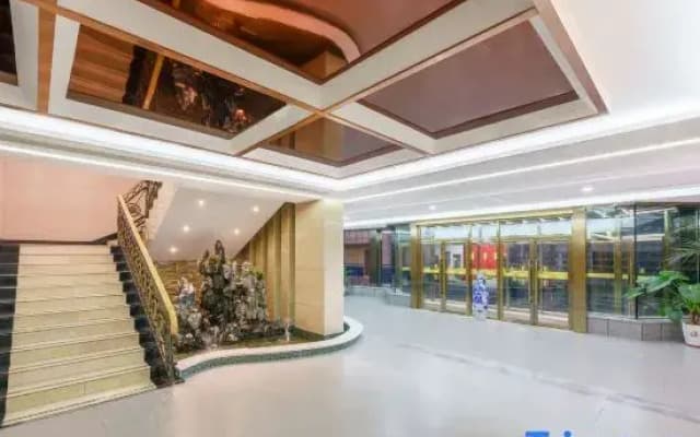 Yulong Xicheng Hotel Urumqi (Xinjiang Autonomous Region Museum Hongshan Park Branch)