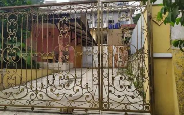 Bee Guest House (Pasangan perlu bukti nikah)