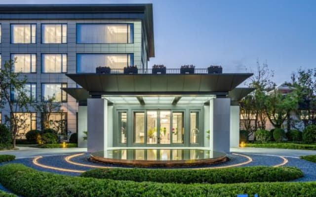 Xi'an DiJianNanShan Hot Spring Hotel (Wildlife Park)
