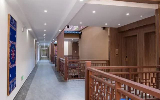 Ruyuan Meet Guoshanyao Hotel