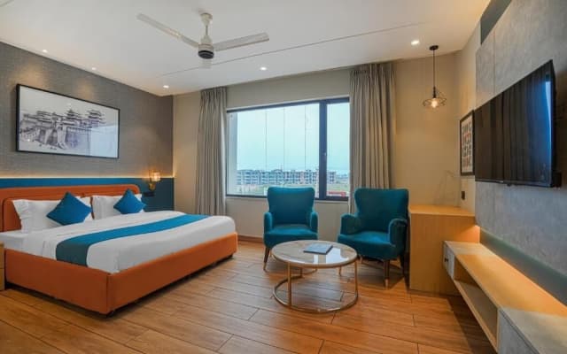 Hotel Highway Greens Near VR Punjab Mall Airport Road Mohali Chandigarh