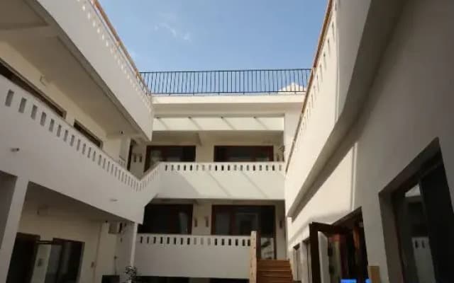 Guanbai Guesthouse