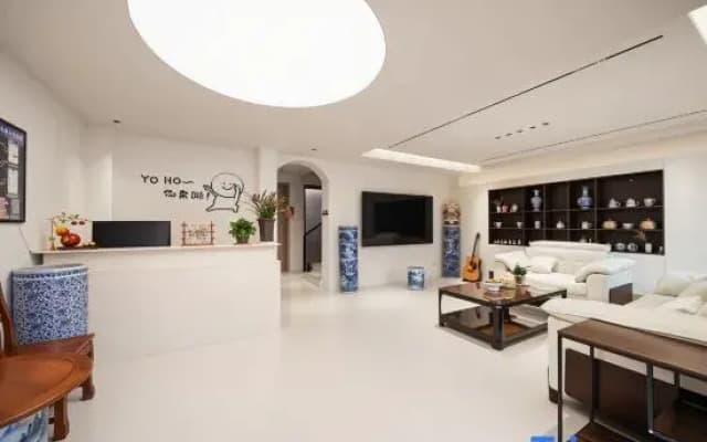 Qingying Flower Homestay (Taoxichuan Cultural and Creative Block)
