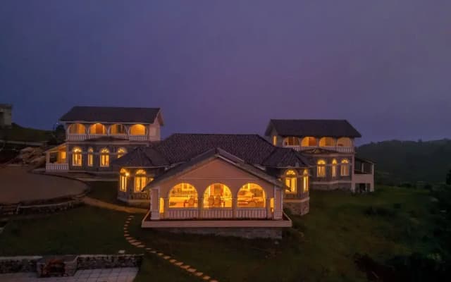 Emerald Stays Ooty by VOYE HOMES
