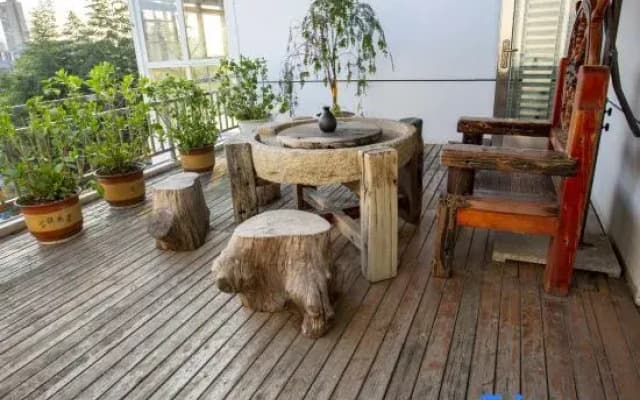 Lichuan Huajianyin Homestay