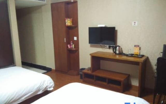 Linhai Zhaoyue Business Hotel