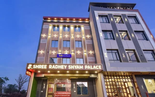 FabHotel Shree Radhey Shyam Palace - 500m Khatushyam Temple Khatoo