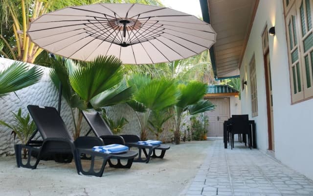 Oasis Village Fenfushi