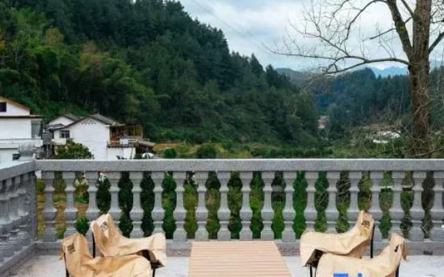 Shan Yu Shi Homestay (Zhangjiajie National Forest Park Scenic Area)