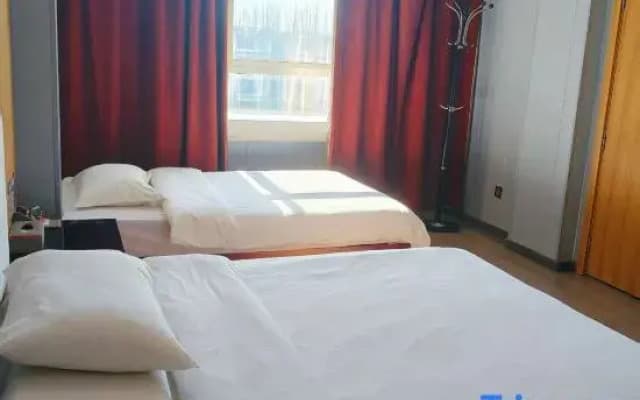 Junyi Hotel (Yucheng People's Hospital)