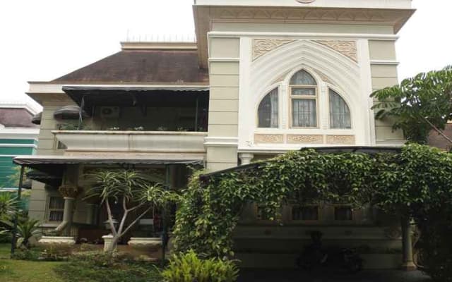 Santibis Villa Kota Bunga Swiss