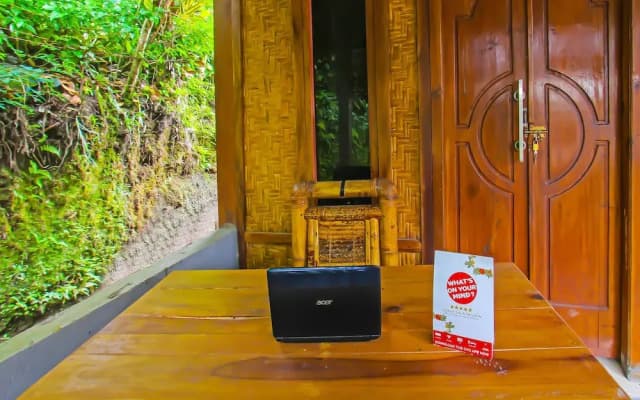 Hotel O Awenk Homestay Near SD Gunung Wakul