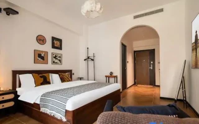 Yishu Boutique Stay (Jinhui World City)