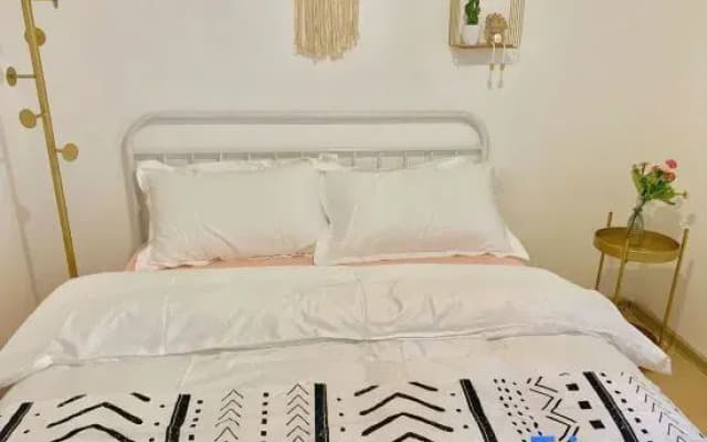 Chongqing Yinwu · Jiangjing Homestay (Jiefangbei Chaotian Store)