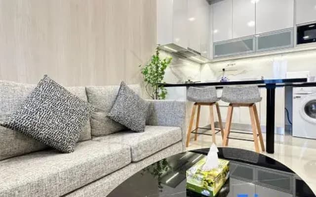 Societe Suites 108 Hartamas Mont Kiara Kuala Lumpur 2-6pax