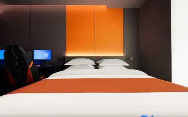 Shousheng E-sports Hotel (Kaifeng Qingming Shangheyuan Longting Branch)