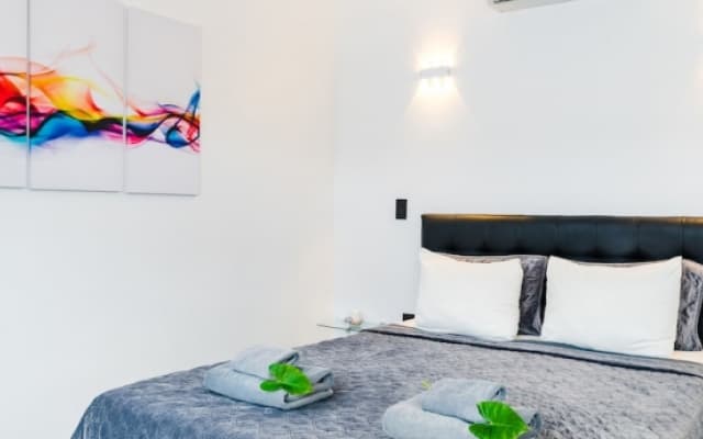 In the Shade Hotel - Coworking - 300Mbit - Adults Only