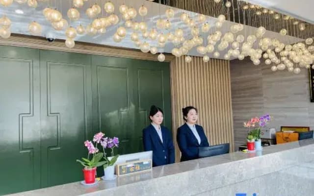 Penglai Culture and Tourism Jincheng Grand Hotel