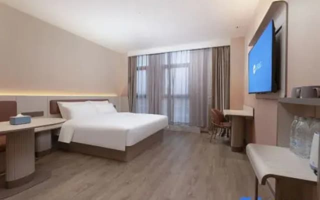 HanTing Hotel (Bozhou High-speed Railway South Station Fangyuanhui Shopping Center)