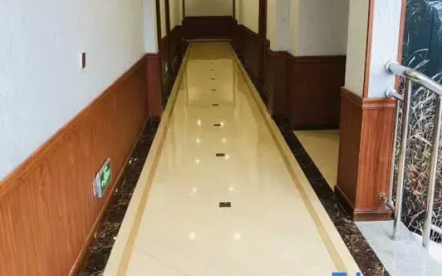 Mengyin Shengshi Hotel