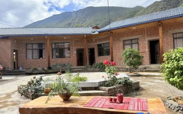 Golden Dream Maker Homestay at Haba Snow Mountain