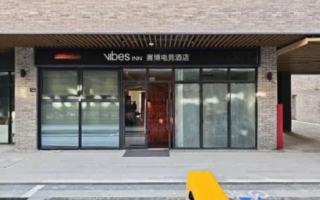 VIbes INN CYBER ESPORTS HOTEL