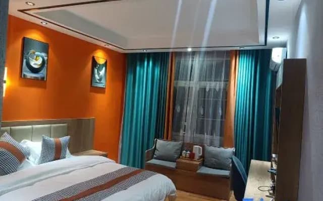 Ninglang Fenghuaxueyue Homestay