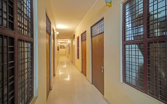 Fabhotel Hare Rama