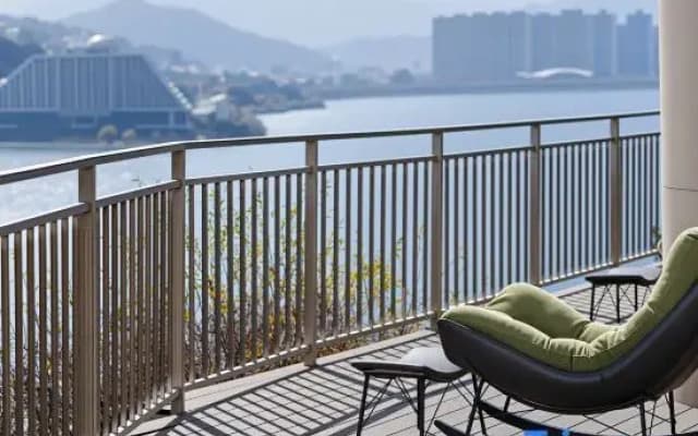 Dali  Hillside Sea View Resort