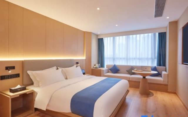Yuhai Yashe Hotel (Hangzhou Bay Century City Fantawild Resort Branch)