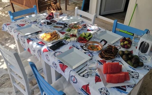 Paris Alacati Butik Otel