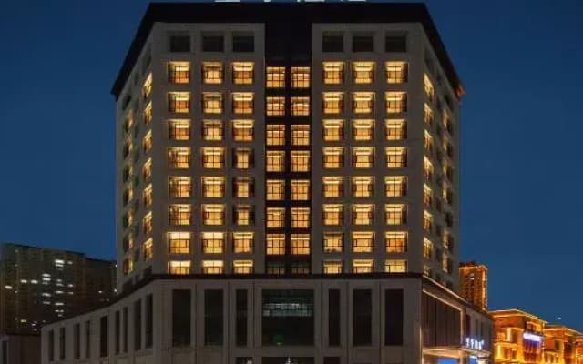 JI Hotel (Aksu Jinlan Square)