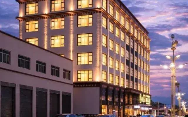 Futianhai Holiday Light Luxury Hotel