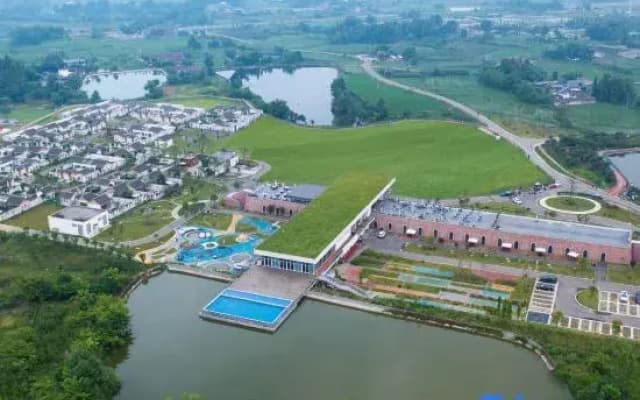 Mianzhu Huaxiang Jiulongshan Yard Hotel