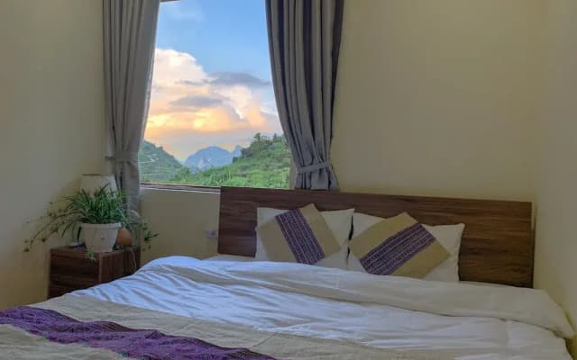 Meo Vac Valley Hotel - Hostel