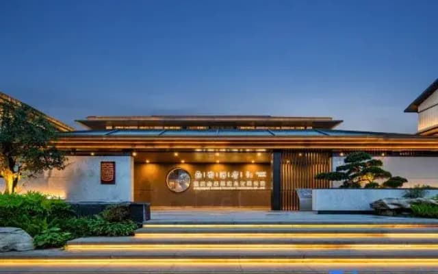 Gallery Hotel