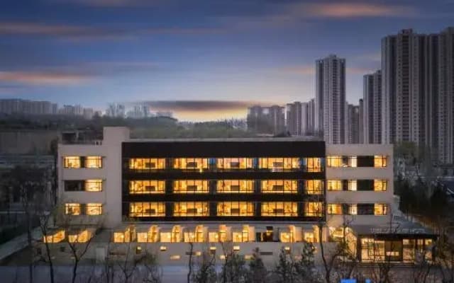 SFEEL Designer Hotel (Chaoyang Street Branch, Taiyuan Railway Station)