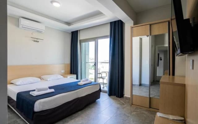 m2 otel
