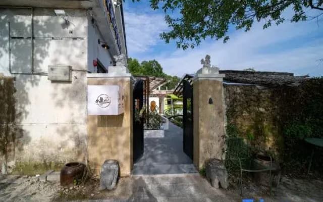 Weizha Mountain Xunxi Homestay.Monet Garden Designer Holiday Homestay
