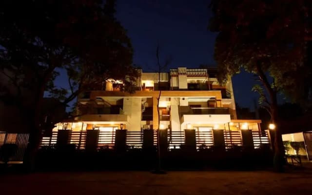Alpina Hotels & Suites