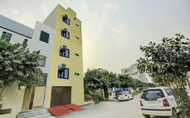 Green Orbit Hotel
