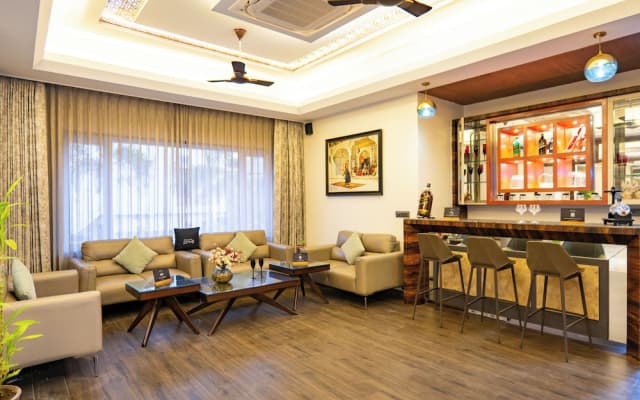 Mountain Creek 7BHK Villa by ELIVAAS