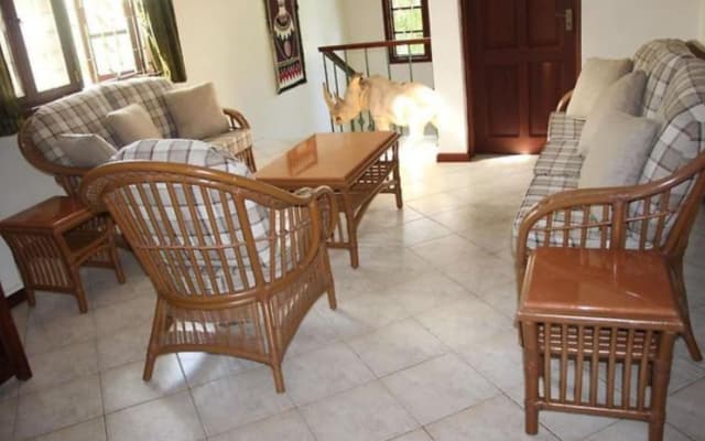 Niro Beach House-Kusyombunguo Hotels Ltd