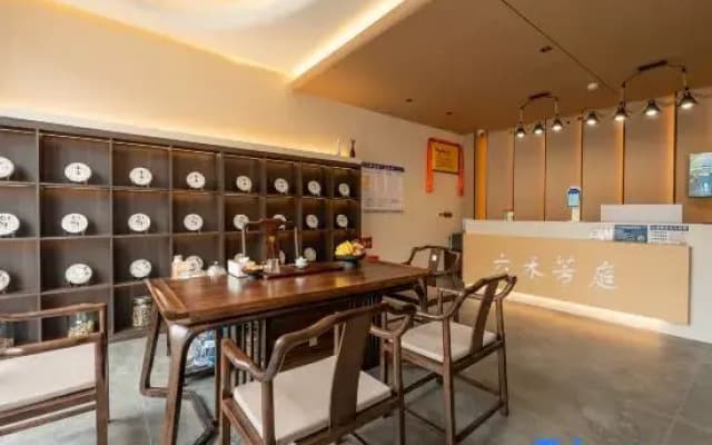 Liuhe Fangting · Liuhe Garden Court Oxygen-Supplying Garden Boutique Stay (Dukezong Ancient City)