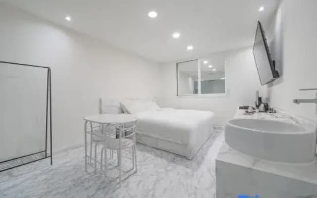 Hassen Sillim K2 Hotel